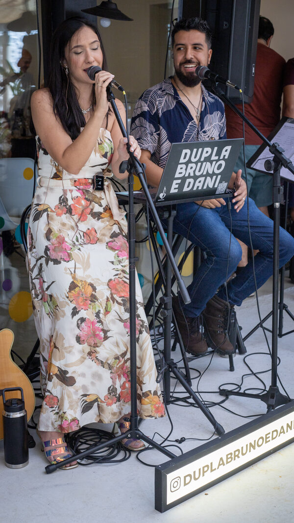 Música ao vivo para festa e confraternização de condomínio — Dupla Bruno e Dani